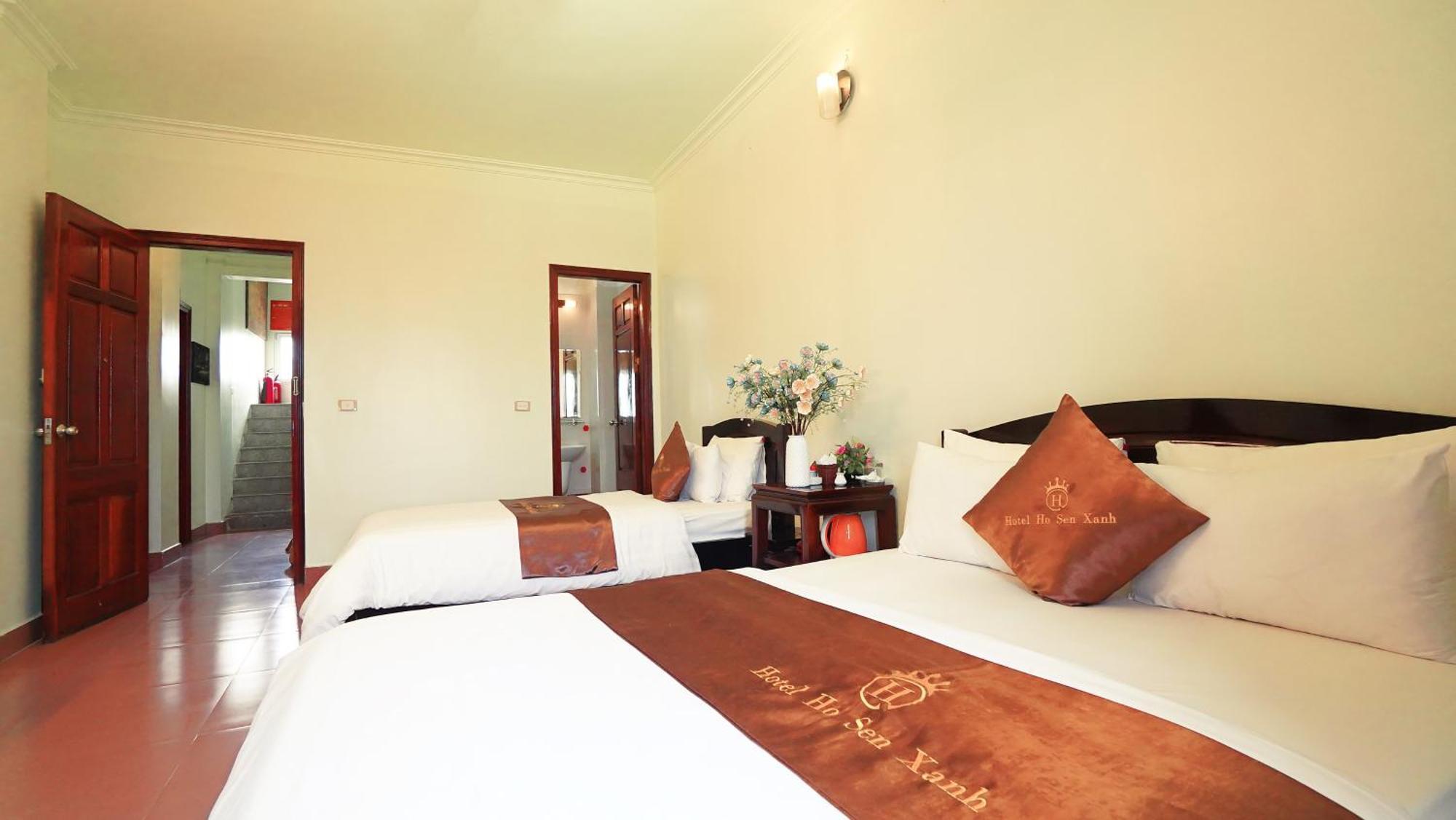 Ho Sen Xanh Hotel — Photos 2